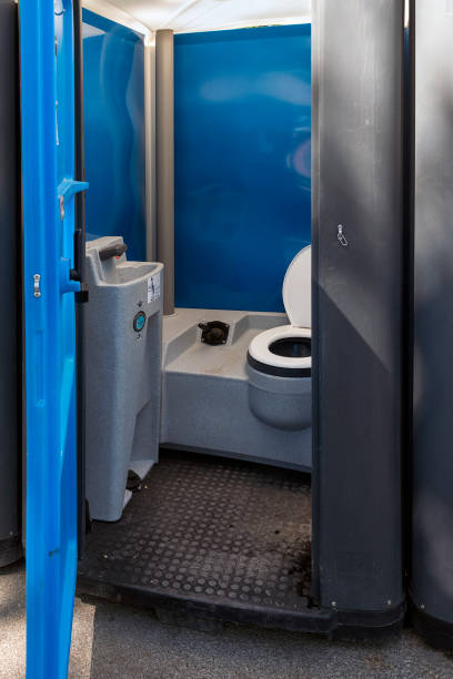 Best Portable restroom trailer rental  in Nneconne, WI